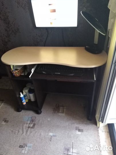 Компьютерный стол
