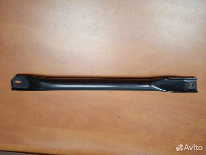 Распорка (растяжка) стоек левая Bmw 5 G30 B47D20A