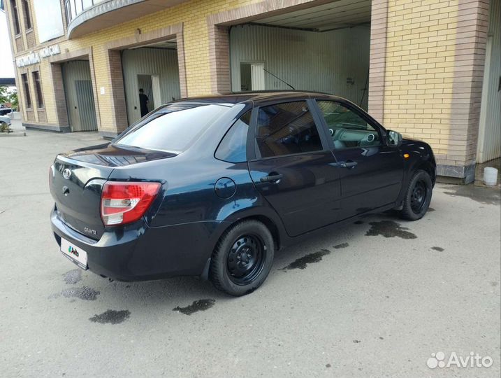 LADA Granta 1.6 МТ, 2013, 124 850 км