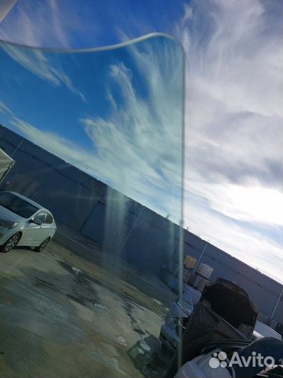 Стекло боковое