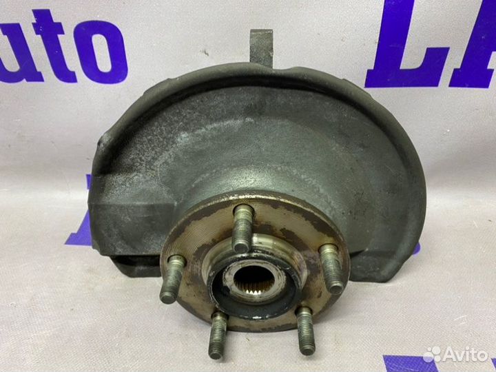 Кулак поворотный передний правый Mitsubishi Lancer