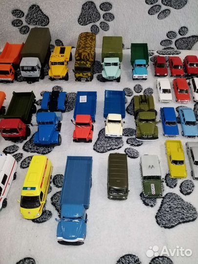 Модели 1/43 почта России