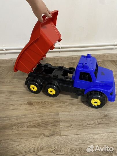 Машинки игрушки для мальчика