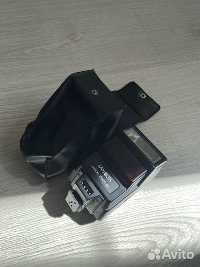 Пленочный фотоаппарат minolta