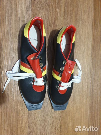 Лыжные ботинки новые р.39