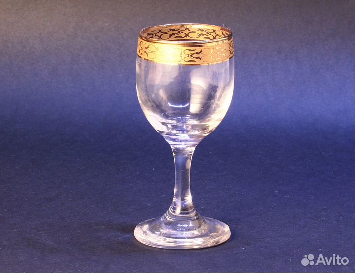 Набор рюмок с подставкой