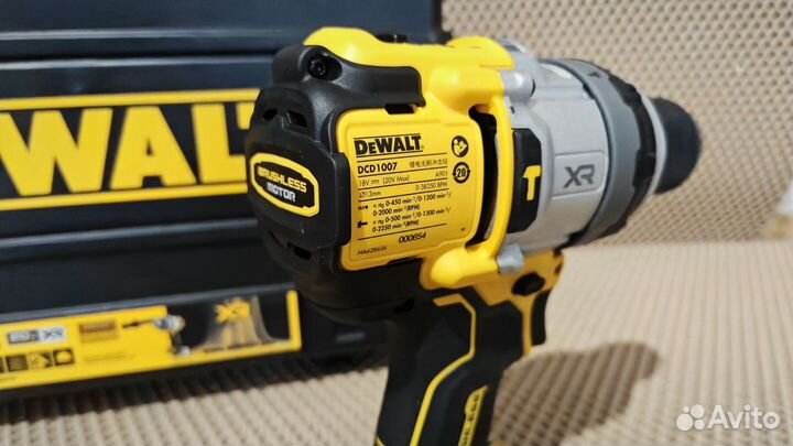 Ударная дрель шуруповерт DeWalt DCD1007NT