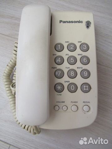 Кнопочный телефон панасоник