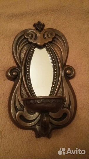 Зеркало с подсвечниками