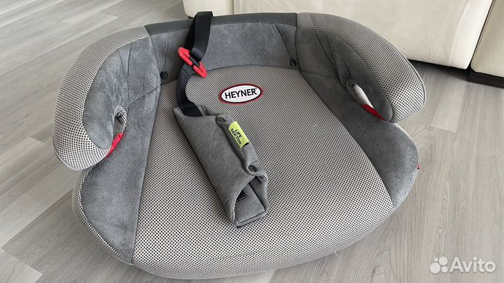 Бустер группа 2/3 (15-36 кг) Heyner SafeUp XL Fix