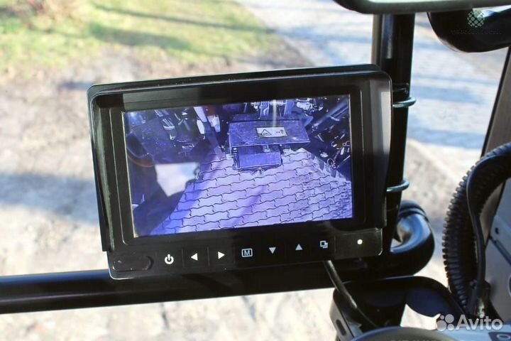 Трактор JCB Fastrac 4220, 2016