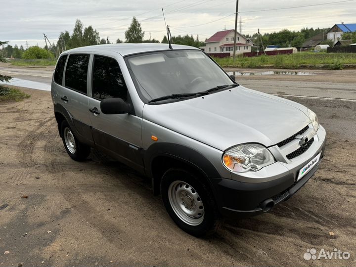 Chevrolet Niva 1.7 МТ, 2010, 27 629 км