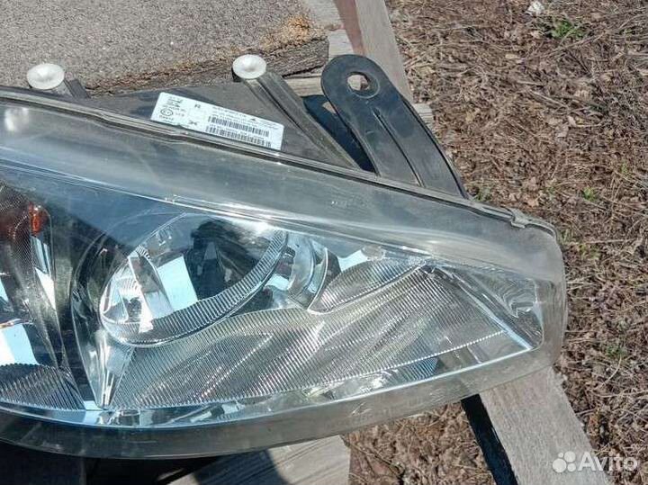 Фара передняя правая Калина 1