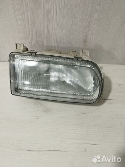 Фара правая Skoda Felicia Шкода Фелиция
