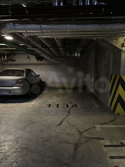 Машиноместо