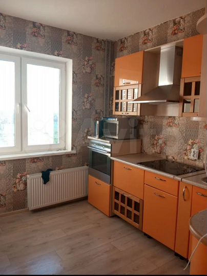 2-к. квартира, 76 м², 5/9 эт.
