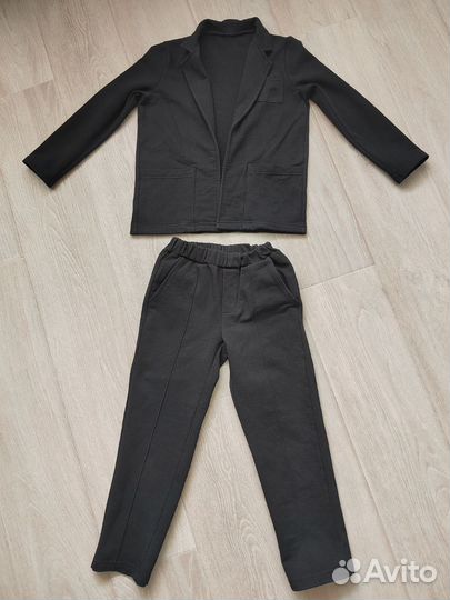 Костюм