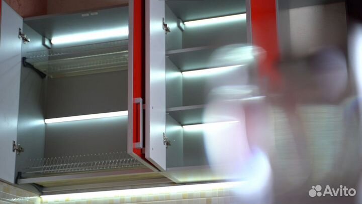 Умная подсветка мебели и гарнитура с датчиками дви