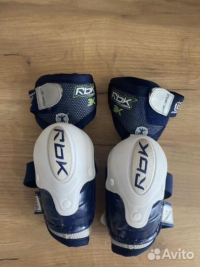 Налокотники хоккейные детские