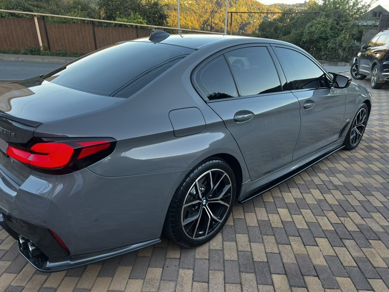 BMW 5 серия: фото владельца
