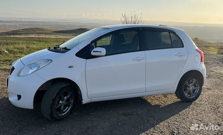 Toyota Vitz 1.0 CVT, 2005, 295 000 км