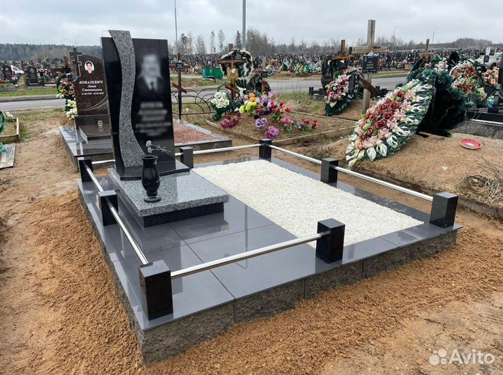 Памятники из гранита, Производитель Карелия