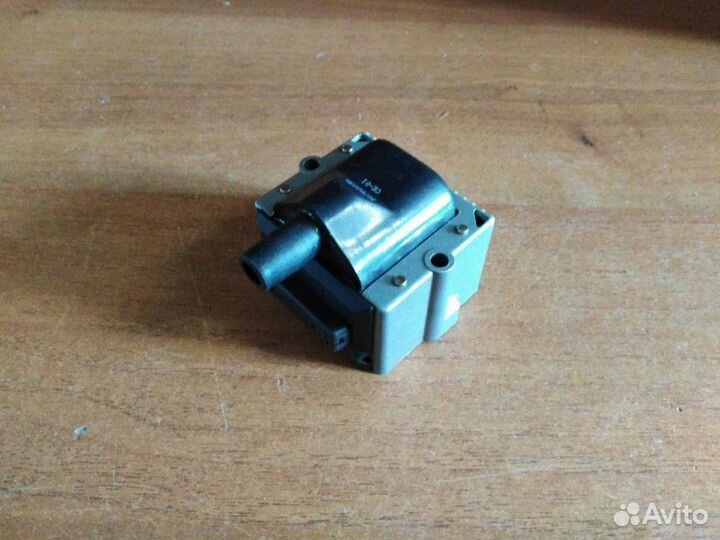 Катушка зажигания Volkswagen Golf