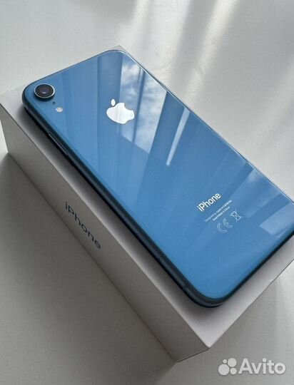 iPhone Xr, 64 ГБ