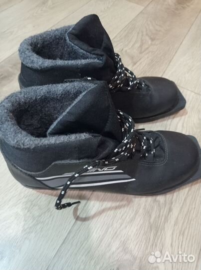 Лыжные ботинки, 41 и 43 размер