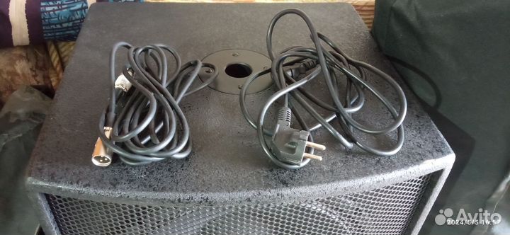 Микшерный пульт Behringer xenyx 1204