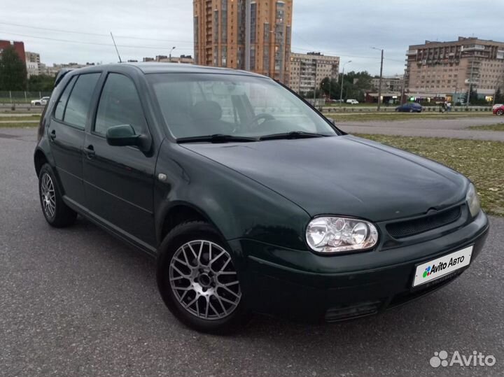 Volkswagen Golf 1.6 МТ, 2001, 290 161 км