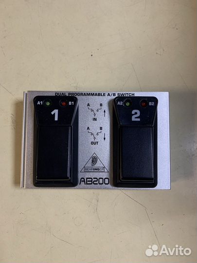 Dual A/B Switch AB200 Behringer