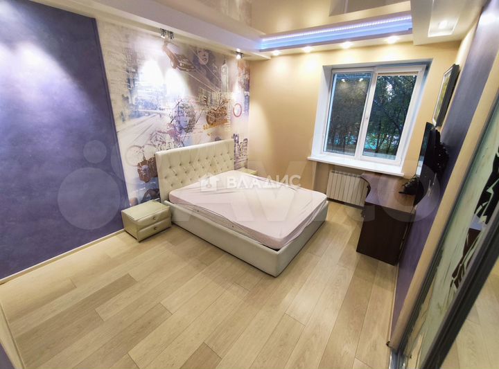 3-к. квартира, 90 м², 3/4 эт.