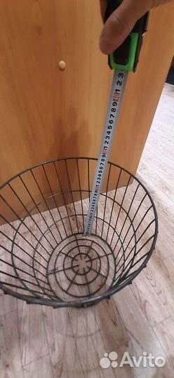 Корзины для мусора (металл) много