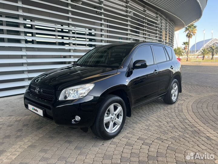 Toyota RAV4 2.0 AT, 2008, 124 000 км