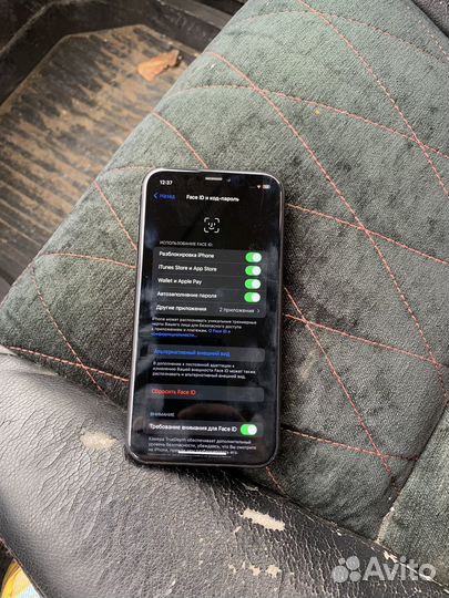 iPhone Xr, 64 ГБ