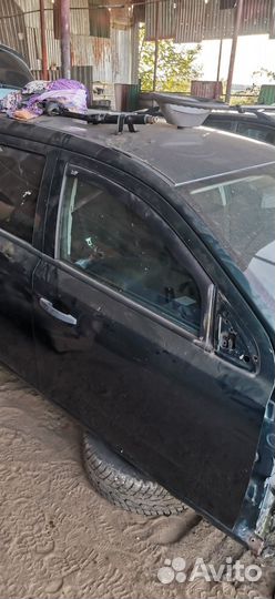 Правая пассажирская дверь Opel Astra H универсал