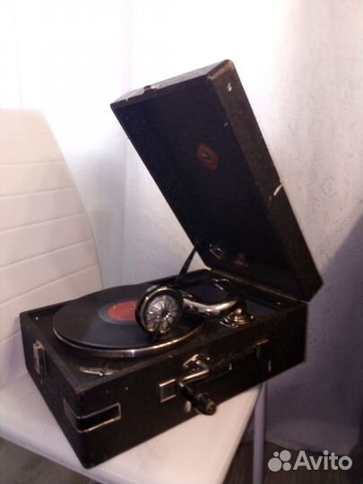 Граммофон произв.кооператв фабрика Красногвардейск