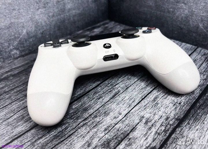 Геймпад DualShock 4