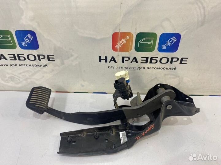 Педаль тормоза Land Rover Freelander 2 L359 B6324S