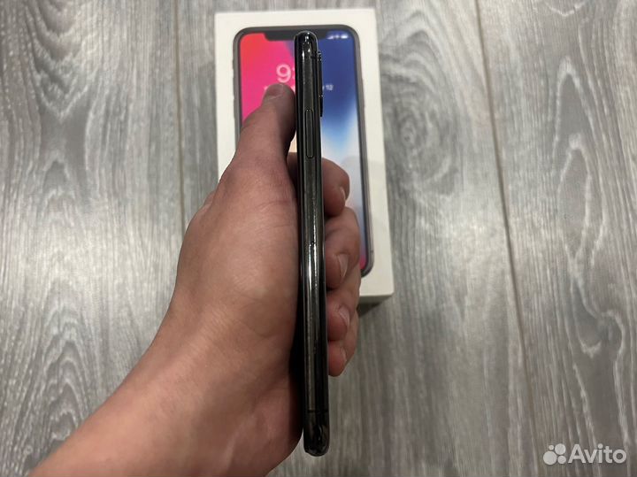iPhone X, 256 ГБ