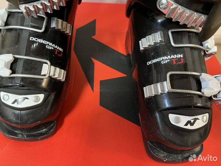 Горнолыжные ботинки детские 22.5