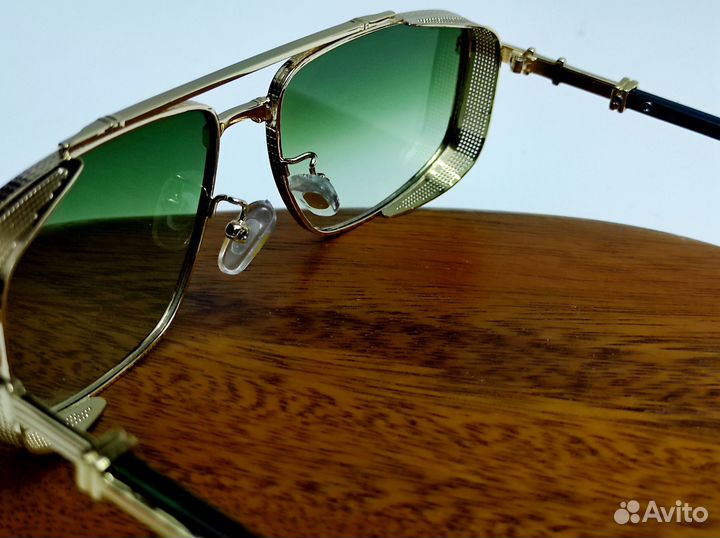 Солнцезащитные очки зеленый градиент