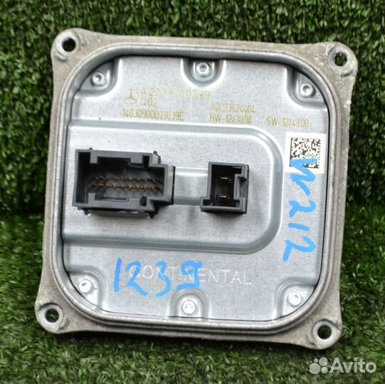 Блок управления фарами Mercedes-Benz Е-класс W212