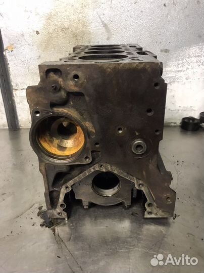 Блок цилиндров NFU tu5jp4 1.6 citroen peugeot