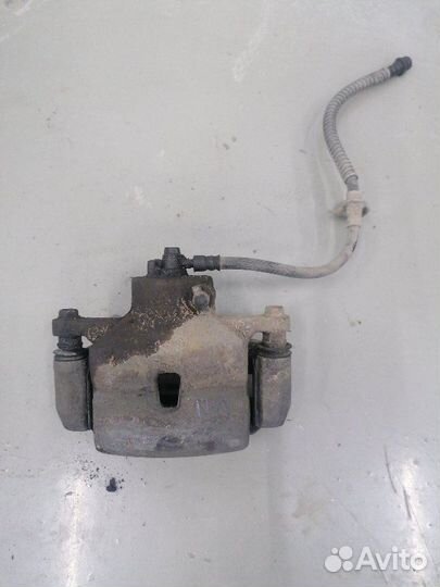 Суппорт передний левый Kia Ceed JD 1.6 G4FG 2013