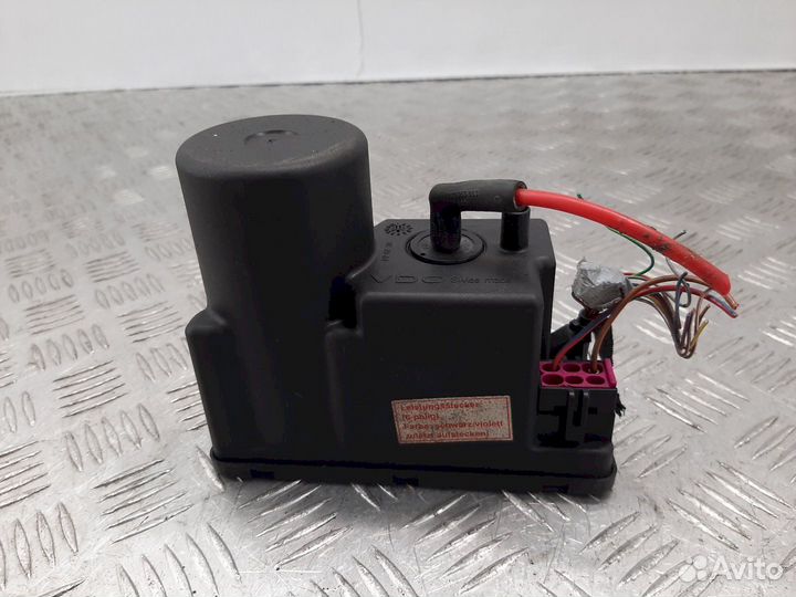 Компрессор центрального замка, Audi A4(B5) 1995