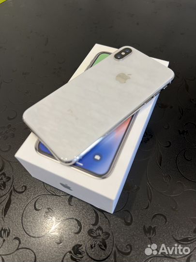 iPhone X, 64 ГБ