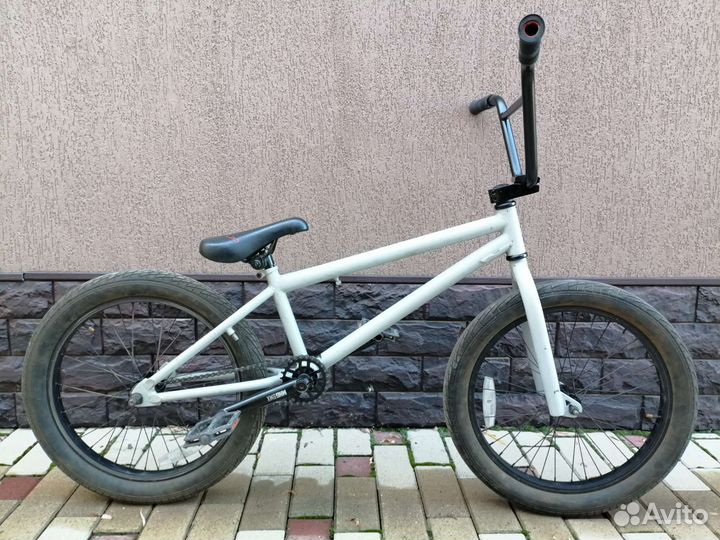 BMX Mongoose Legion L20
