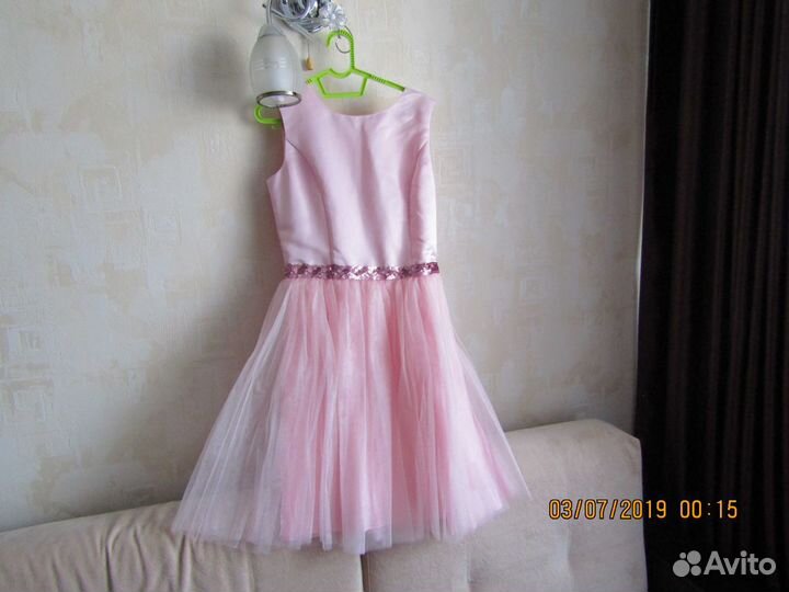 Нарядное платье